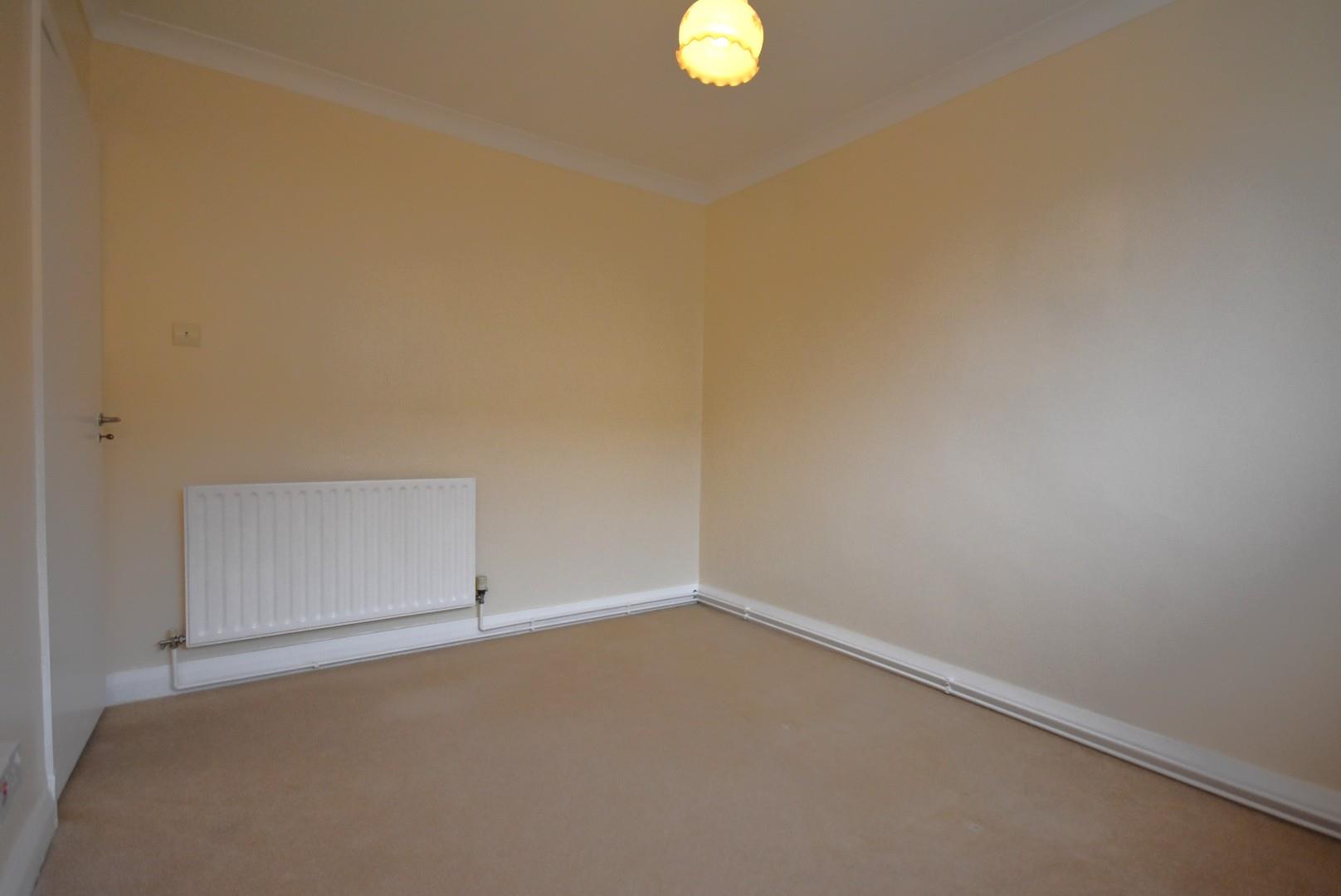 15 Albany Court, Beach Road, Penarth, CF64 1JU